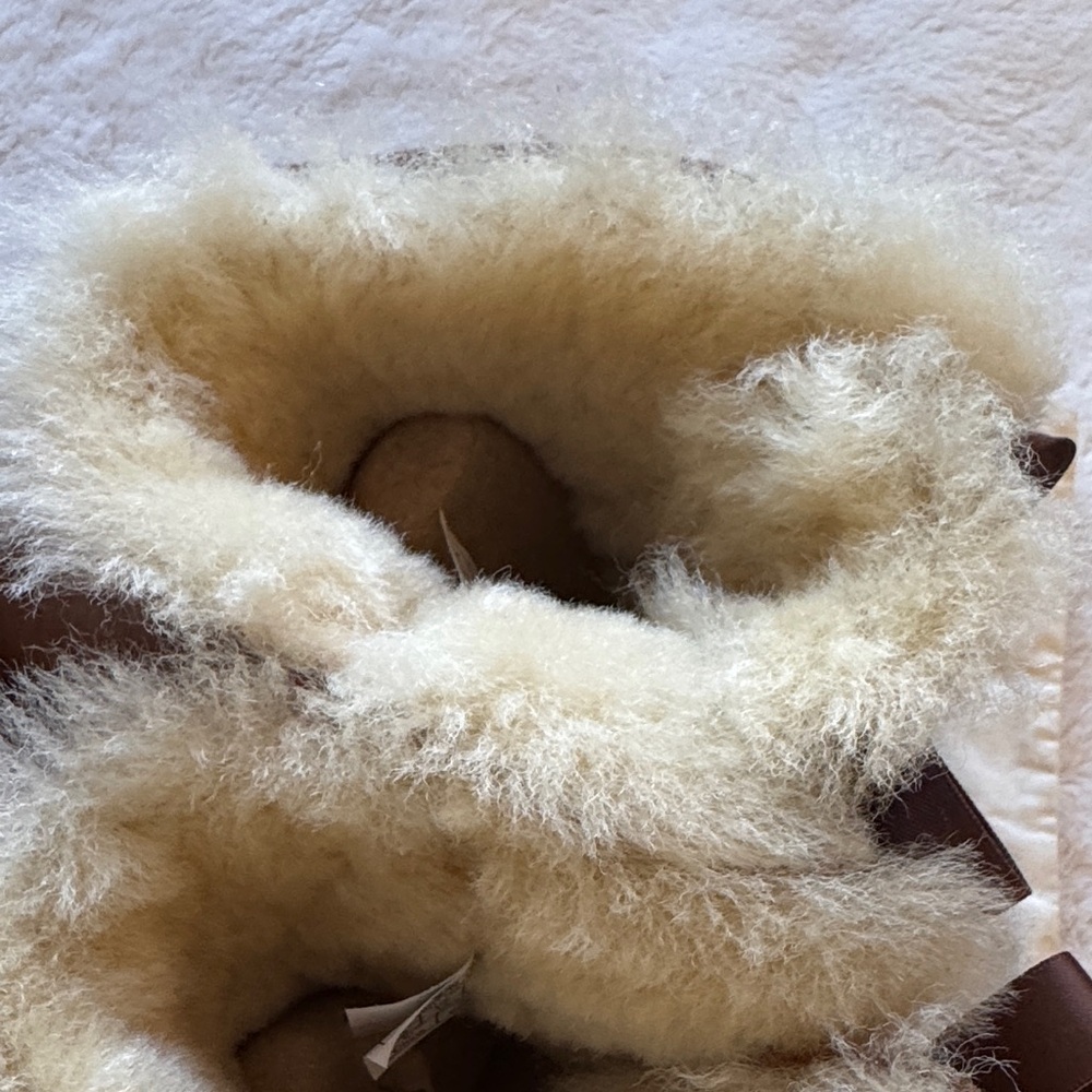 UGG Kids 13 Mini Bailey Bow II water resistant - Picture 9 of 15